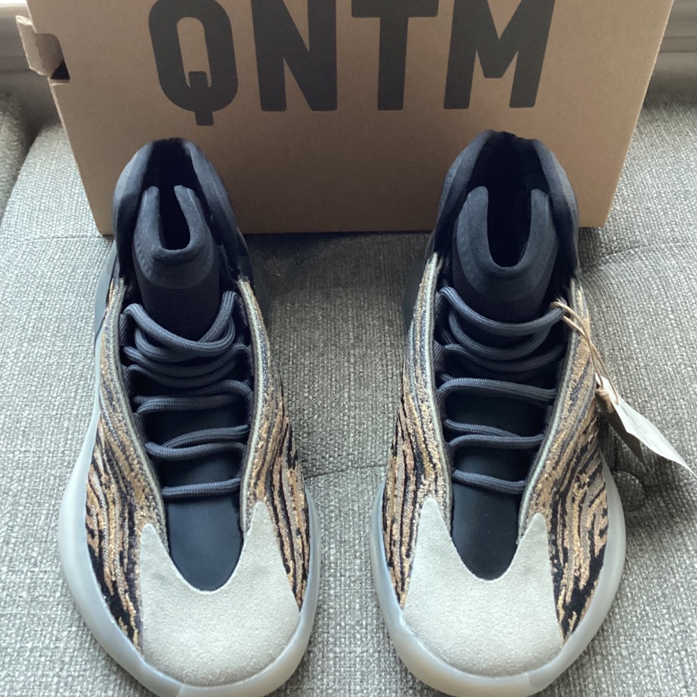 adidas Yeezy Quantum Amber Tint Sneaker - Picture 2 of 16
